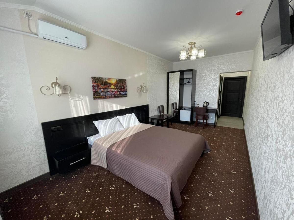 Maliye Khutora Hotel Merry Club מראה חיצוני תמונה
