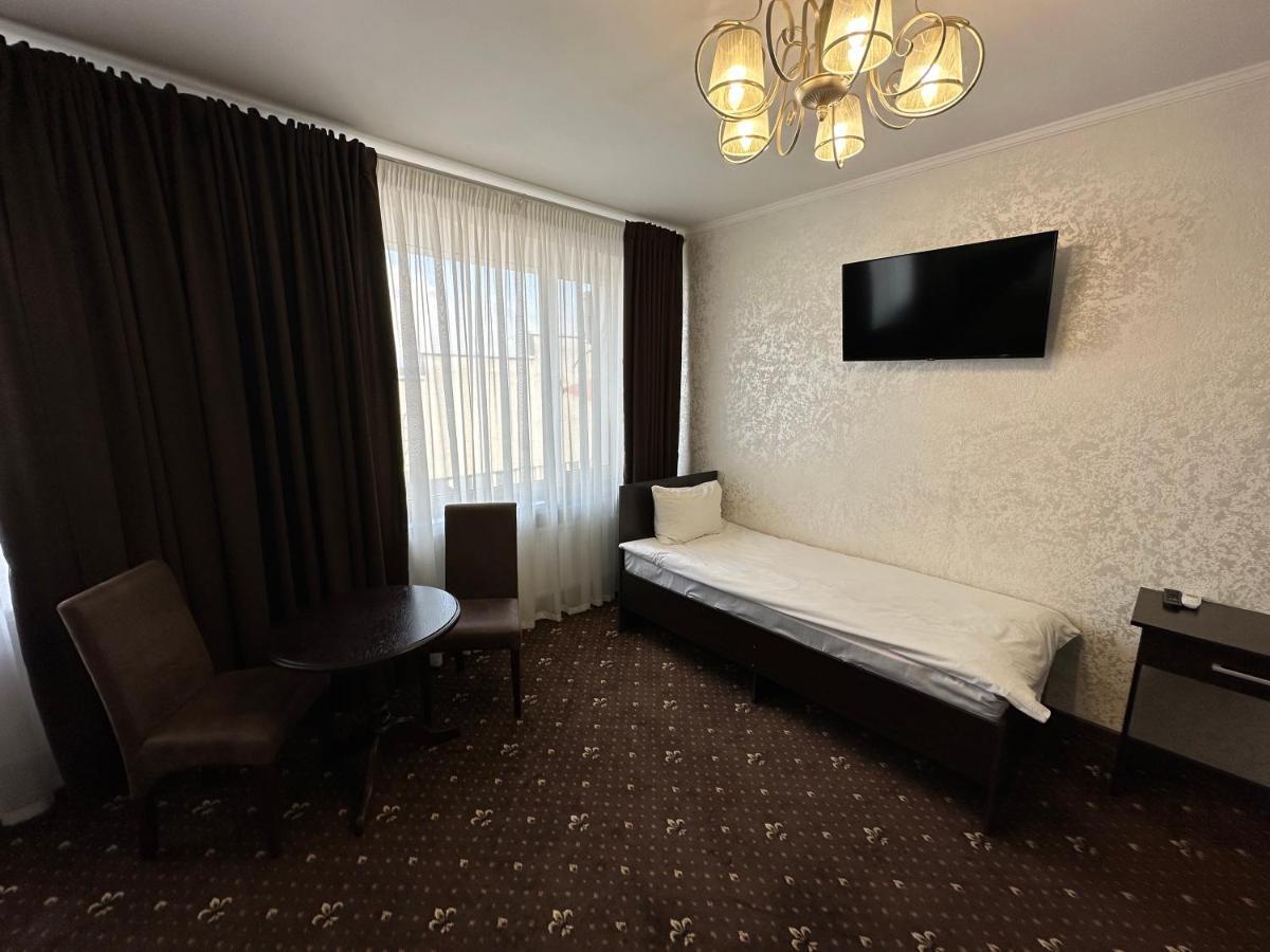 Maliye Khutora Hotel Merry Club מראה חיצוני תמונה